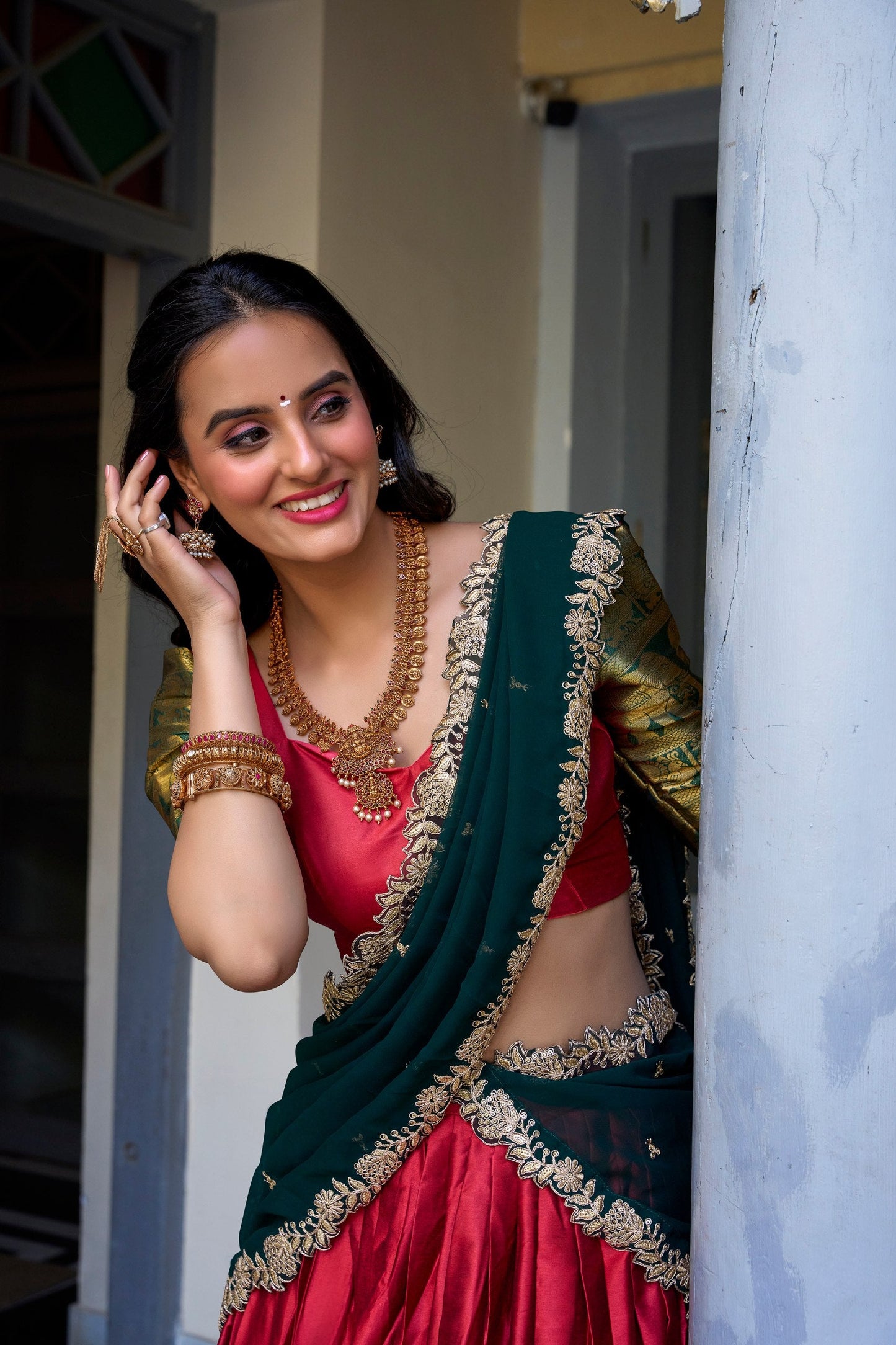 Radiant  Narayan Pattu Zari Weaving Worked Lehenga Choli - Perfect For Wedding Occasion