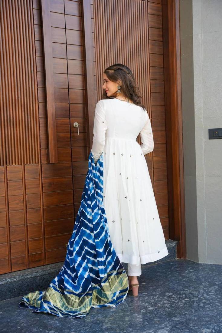 Glamours Off-White Georgette Anarkali Set With Laheriya Dupatta