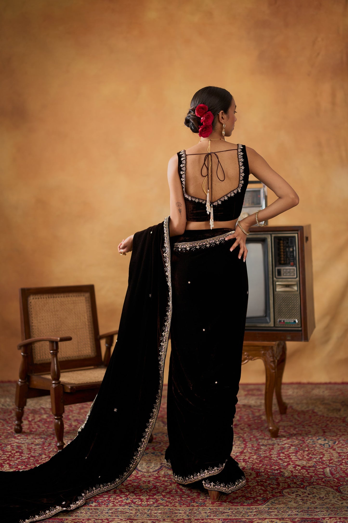 Royal Elegance  Luxury Soft Velvet Saree -Perfect For Wedding & Festive
