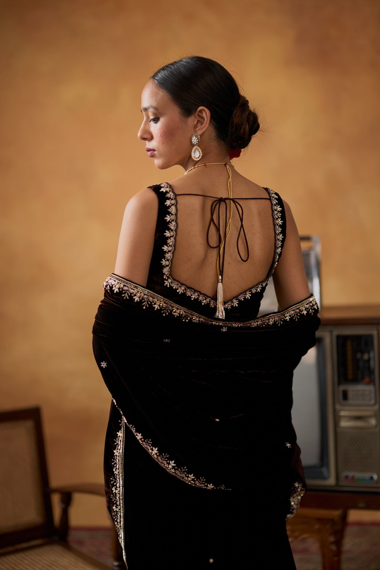 Royal Elegance  Luxury Soft Velvet Saree -Perfect For Wedding & Festive