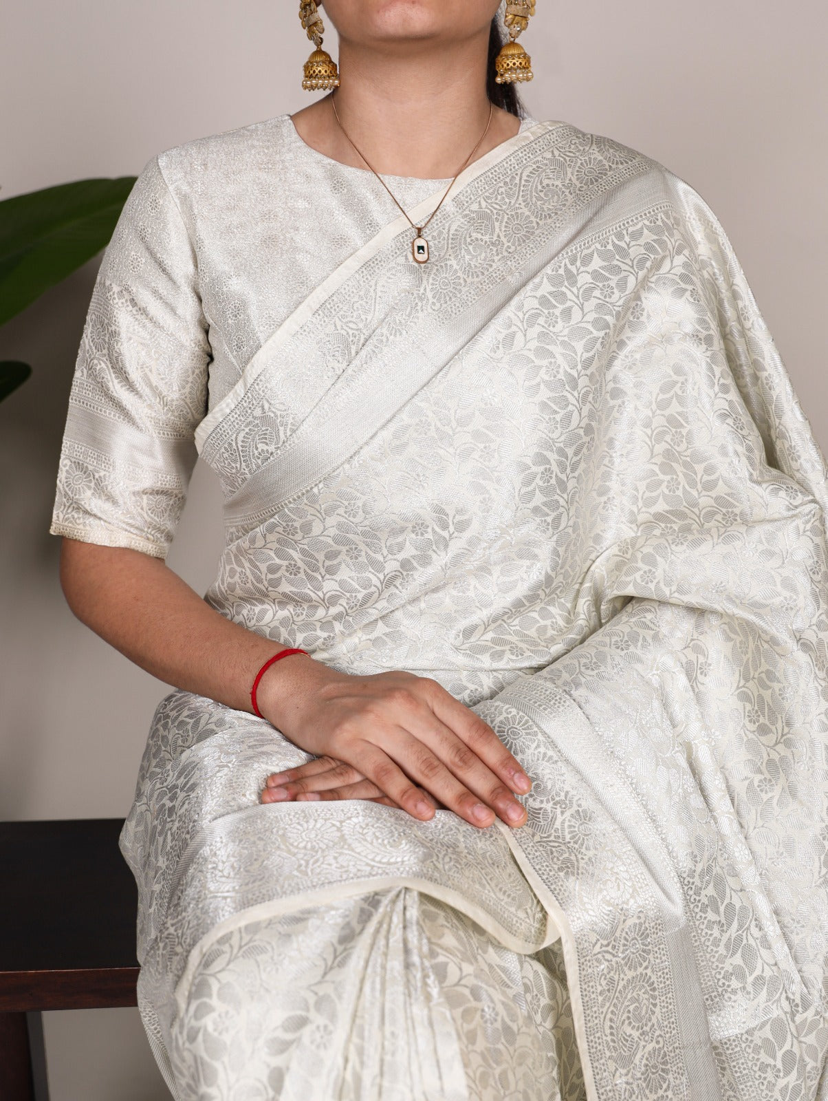 Exquisite Off White Kanjivaram Silk Zari Weaving Worked Saree - INDIAN ELEGANCE