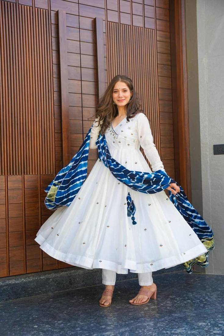 Glamours Off-White Georgette Anarkali Set With Laheriya Dupatta