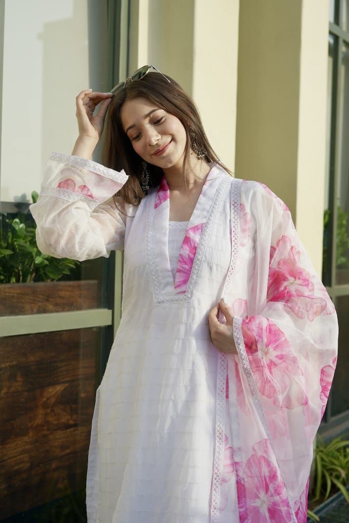 Posh White Organza Straight Kurta Pant With Dupatta Set - INDIAN ELEGANCE
